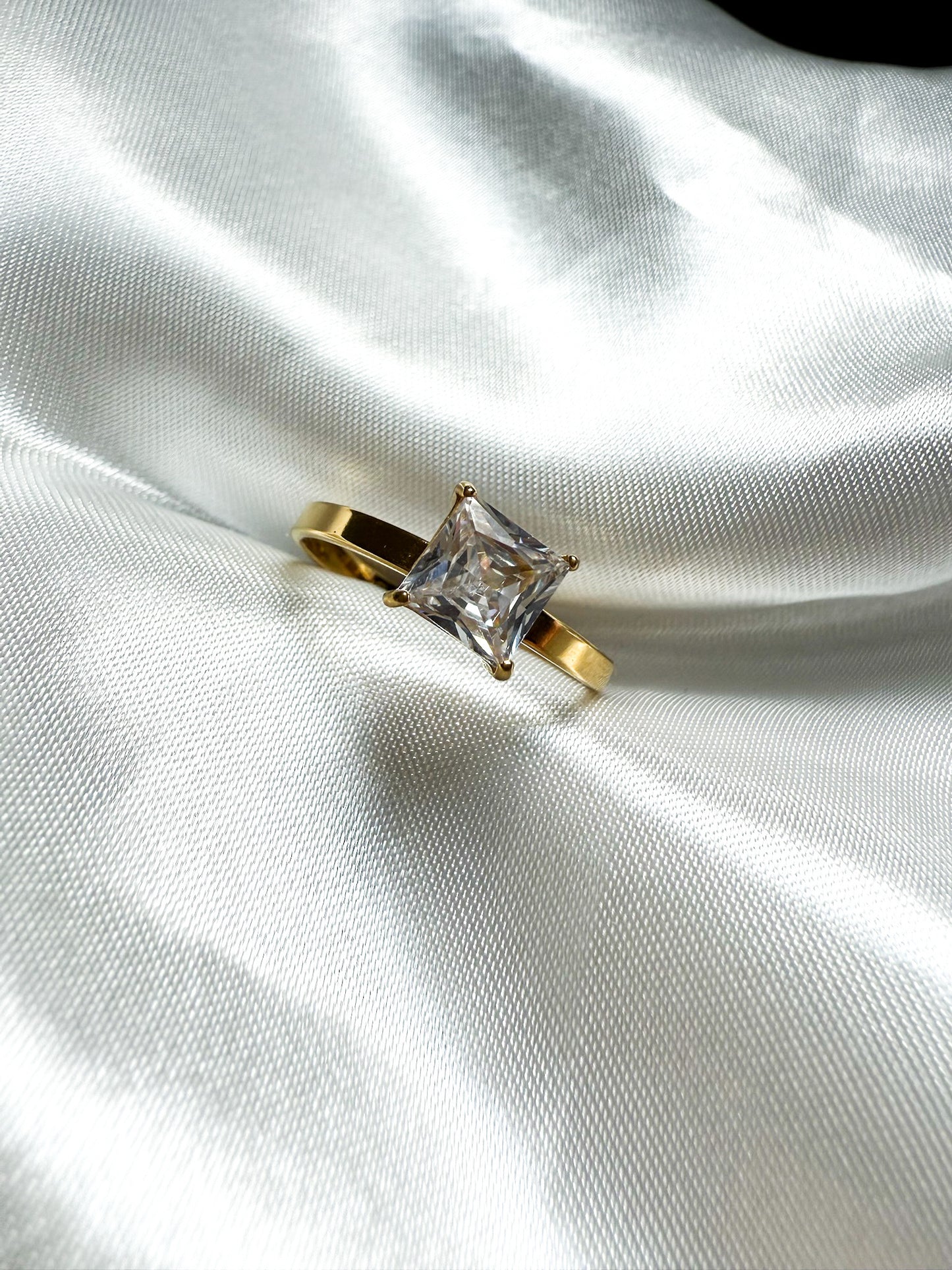 Bague QUEEN