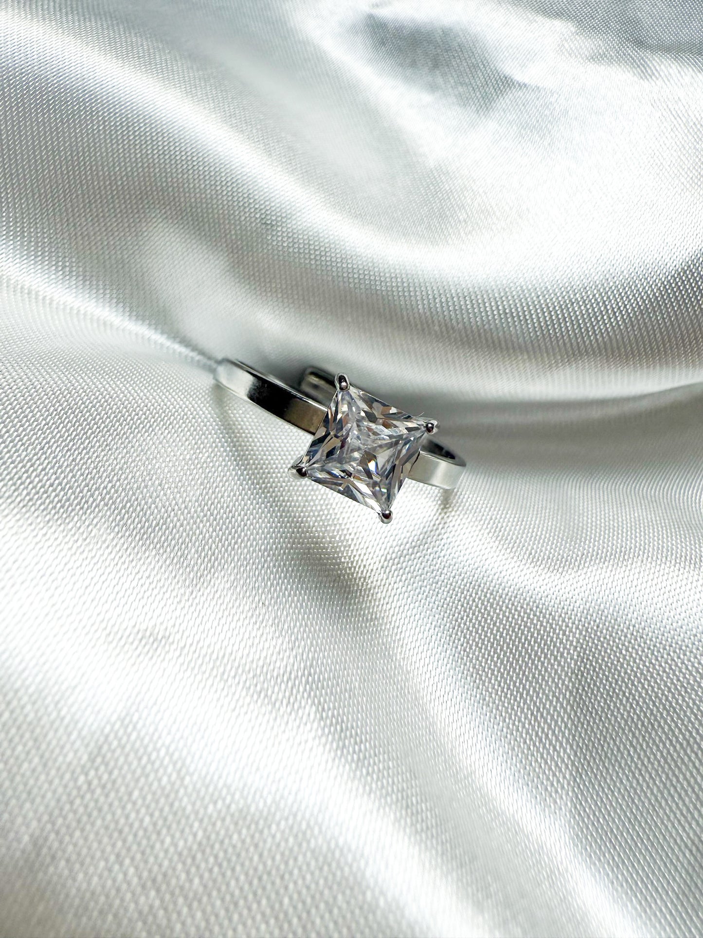 Bague QUEEN