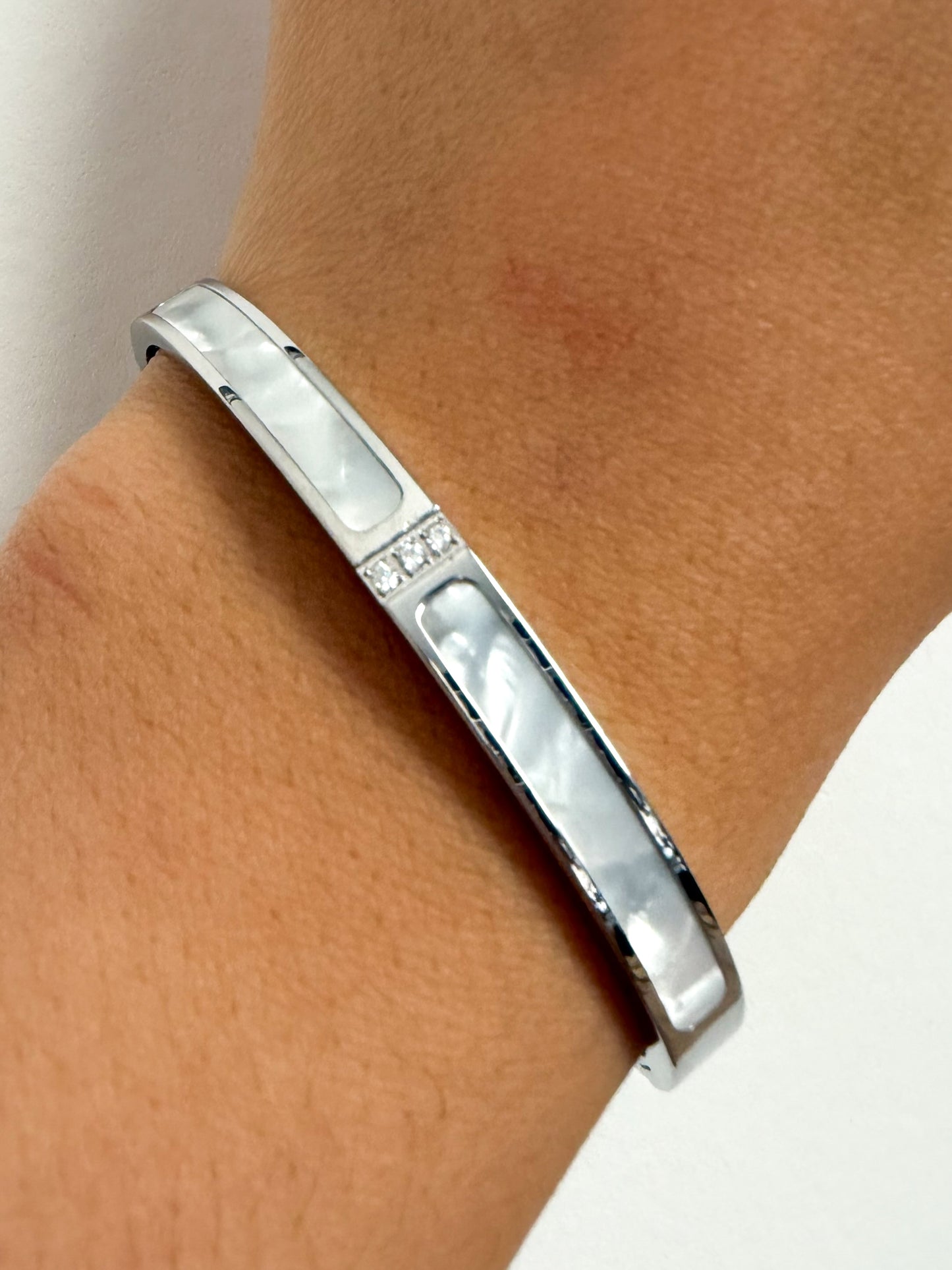 Bracelet Jonc Oman - Doré et blanc avec Strass – Acier Inoxydable Chic