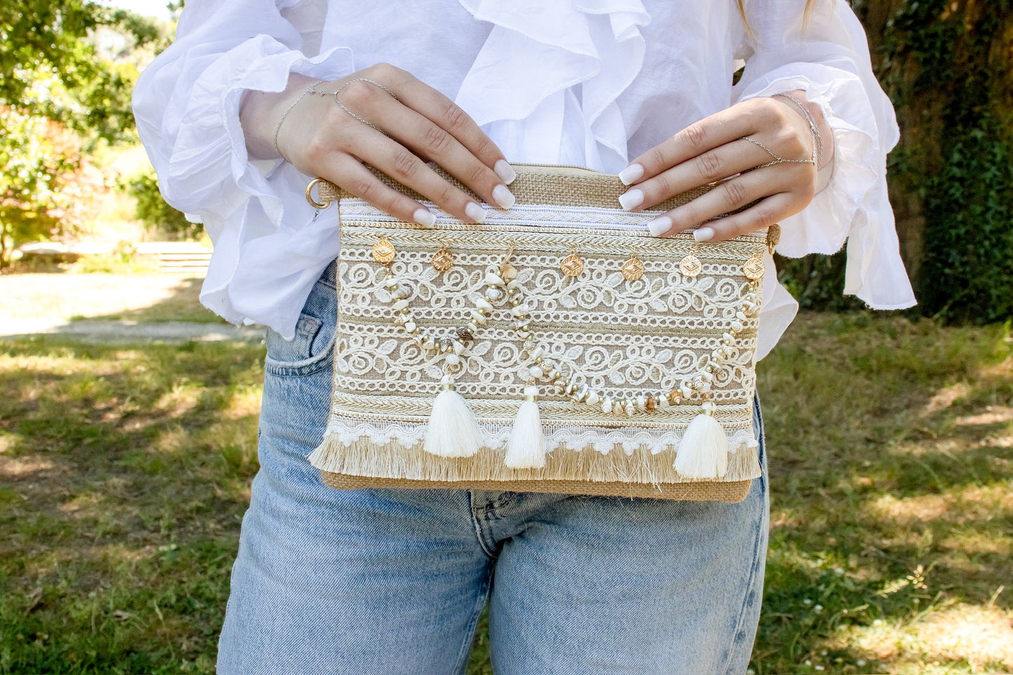 Pochette Bohème Chic Brodée Calypso – Perles, Franges & Détails Dorés